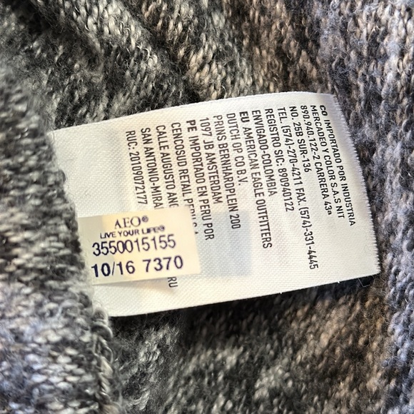 American Eagle Outfitters Women’s Small Acrylic Blend Stretch Boat Neck Sweater - Picture 8 of 8